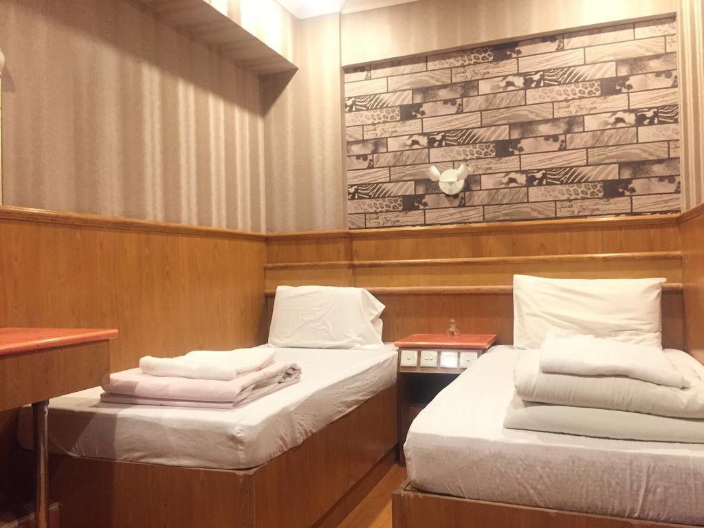 Traveller Friendship Hostel ฮ่องกง ภายนอก รูปภาพ